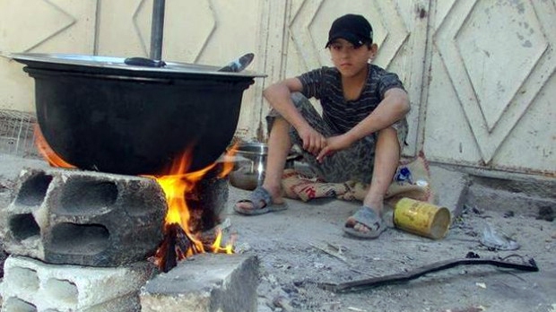 171 لاجئاً فلسطينياً ضحايا حصار مخيم اليرموك بدمشق