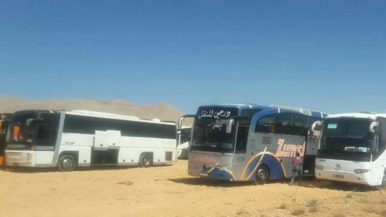 عناصر داعش يصلون إلى دير الزور قادمين من القلمون