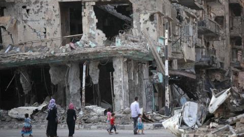 عشرات الضحايا بقصفٍ بالبراميل المتفجرة في حلب