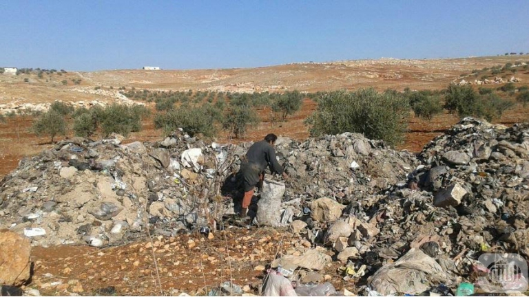 Abu Said collects the garbage instead of accept charity