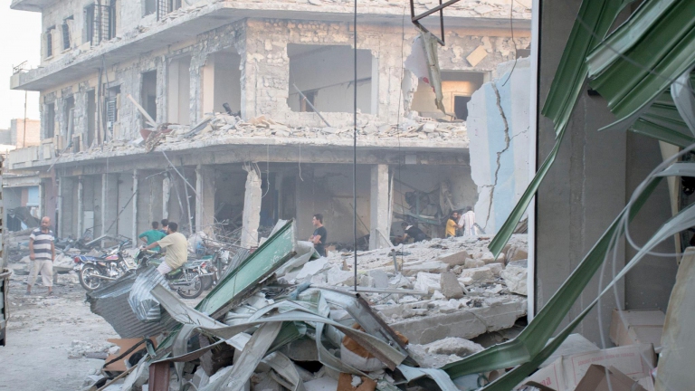 احتدام معركة حلب وسط تكثيف القصف الجوي  