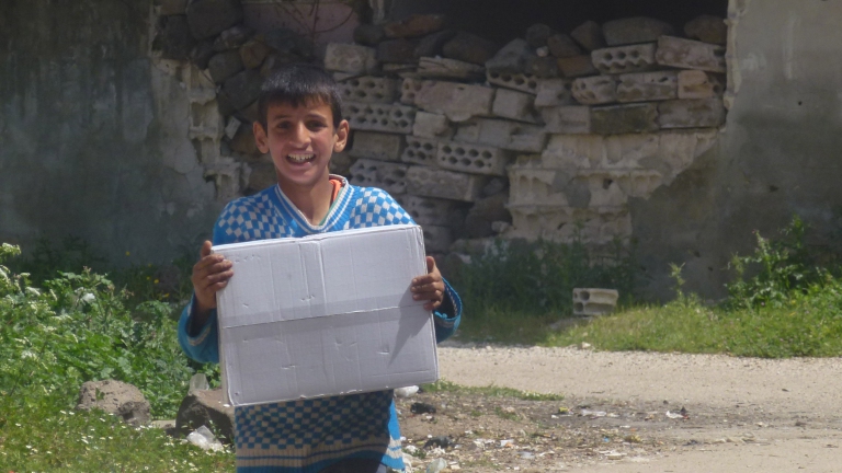 Aid in Houla is not enough, why?