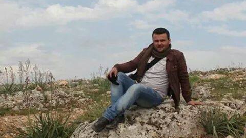 اختطاف الصحفي خالد الخلف في عزاء والدته