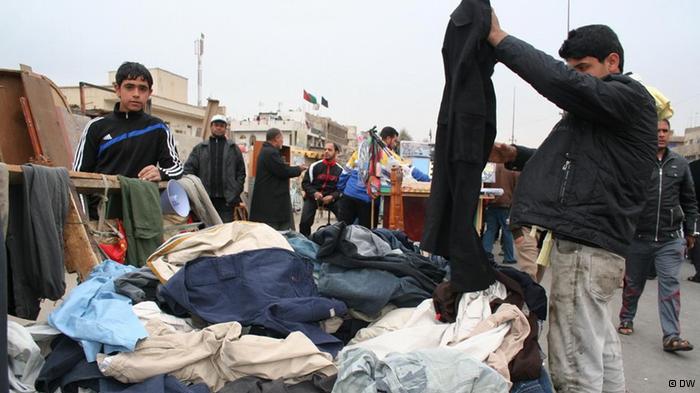 الألبسة المستعملة تخفف عن السوريين 