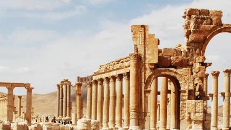 الاندبندنت: الآثار السورية تباع لأثرياء من الخليج
