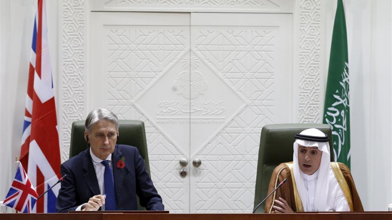 الانسحاب الروسي.. بريطانيا تشكك والسعودية ترحب