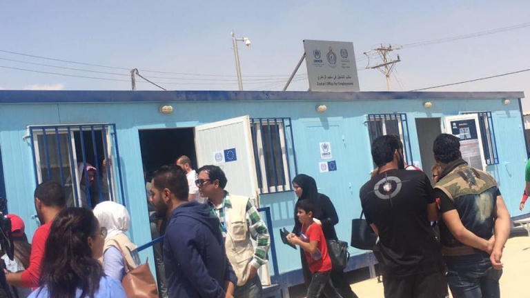 الأردن: افتتاح أول مكتب لتشغيل اللاجئين السوريين