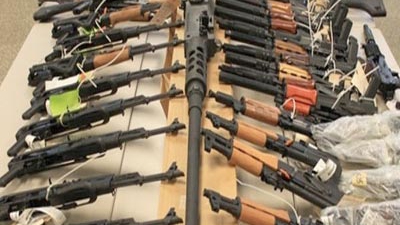 الأردنيون يتسلحون استعدادا لانتقال العنف من سوريا 