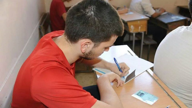 الدروس الخصوصية تنتعش وسط الأزمات 