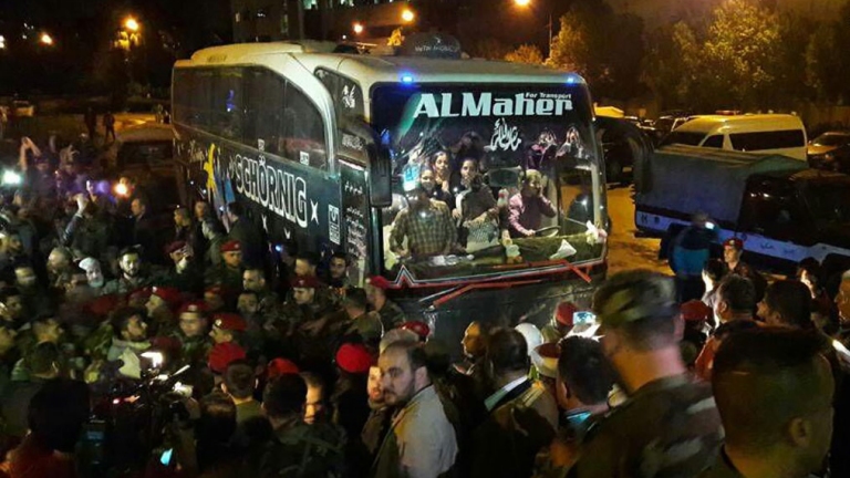 الإفراج عن دفعة من المحتجزين لدى 