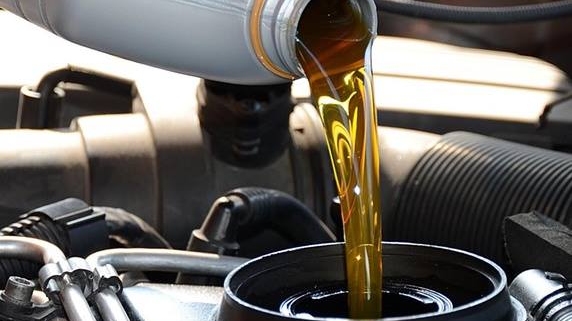 الغش في سوريا.. يصل إلى زيت السيارات