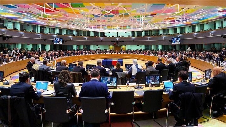 الجهات الدولية تتعهد بتقديم 7.7 مليار دولار لدعم السوريين