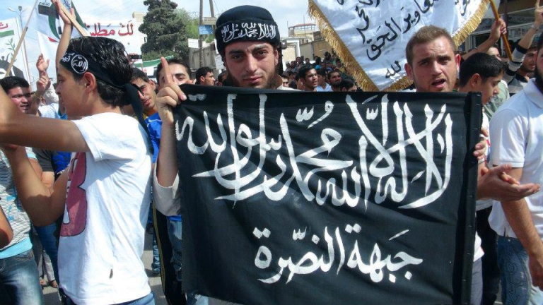 الجولاني يمهل داعش ويكفر الإئتلاف 