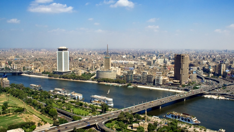 الخارجية المصرية تحذر رعاياها من السفر أو المرور بسوريا