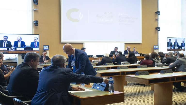 اللجنة الدستورية تتابع عملها بـأجواء إيجابية