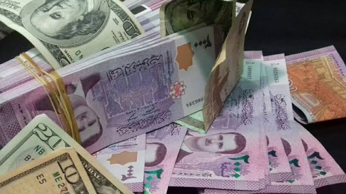 الليرة السورية تئّن تحت لكمات رامي مخلوف و أسماء الأسد... ما هو المصير؟