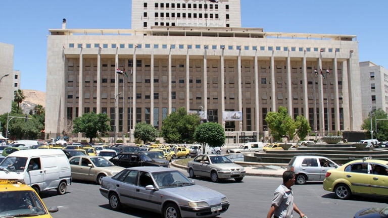 المصرف المركزي يرفع سعر الحوالات الواردة إلى سوريا