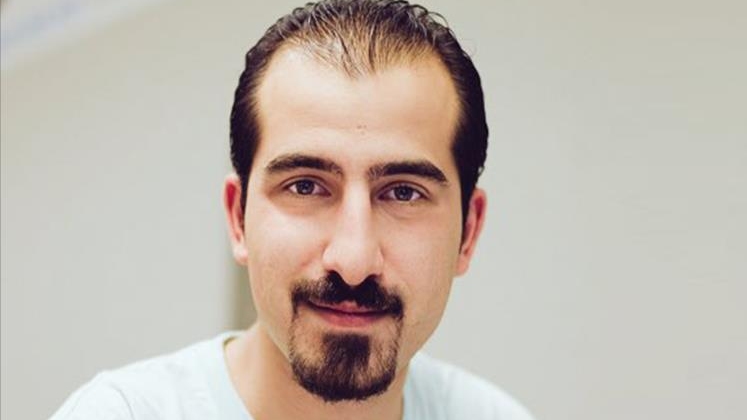 النظام يعدم المبرمج 
