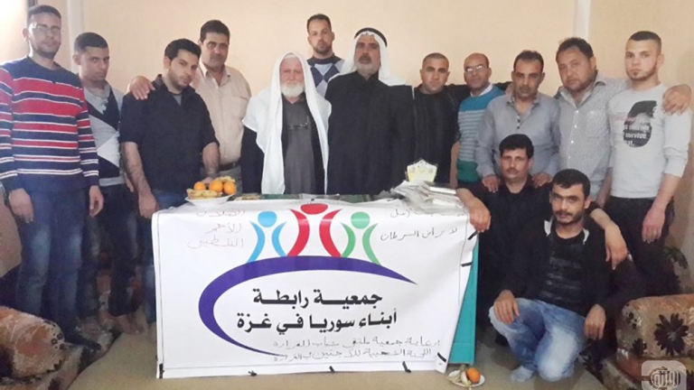 السوريون في غزّة.. مرضٌ وغربة