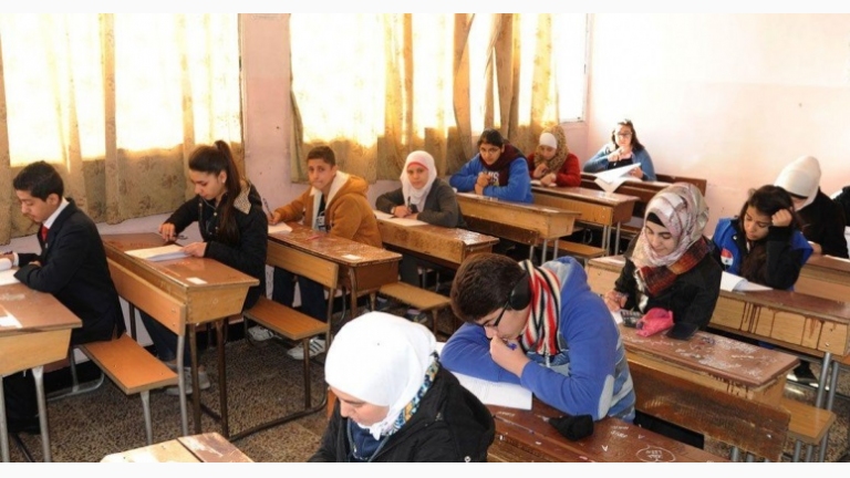 التربية تعفي حملة الثانويات الأجنبية من امتحانات المواد المتممة