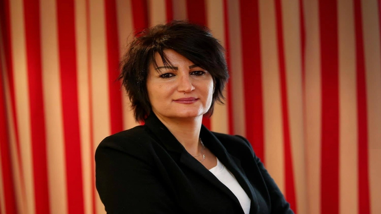 أليس مفرج..المرأة السورية لازالت تجابه العقلية الذكورية 