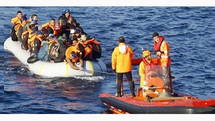 انتشال 36 مهاجراً سورياً من قبالة الجزيرة القبرصية