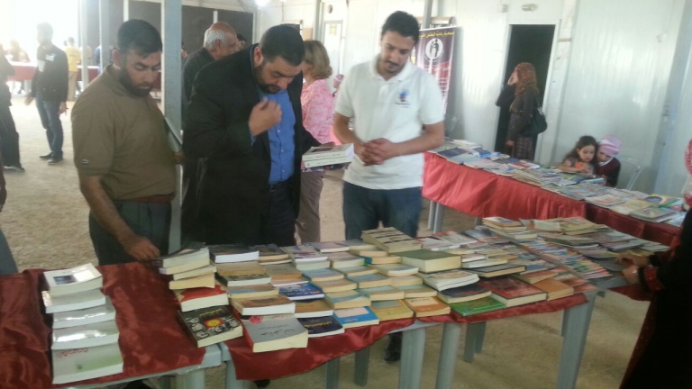 أول معرض للكتاب في مخيم الزعتري 