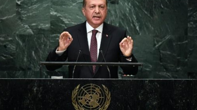 أردوغان لواشنطن: إما نحن أو الأكراد في معركة الرقة!