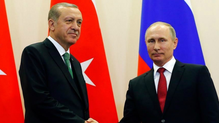 أردوغان وبوتين يبحثان هاتفياً 