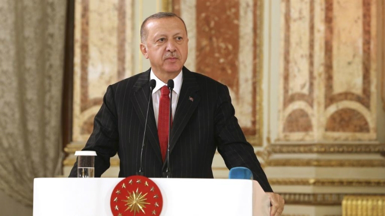 أردوغان: سألتقي بوتين لإيجاد حل مقبول بشأن المنطقة الآمنة