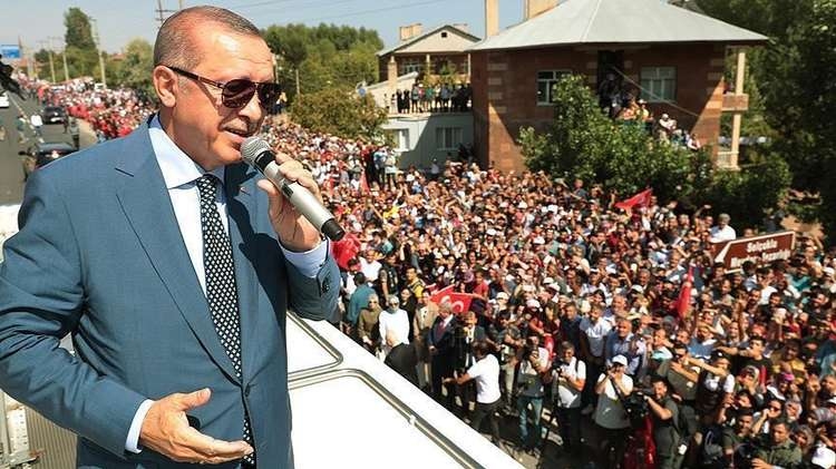 أردوغان يتعهَّد بتحقيق السلام في سوريا