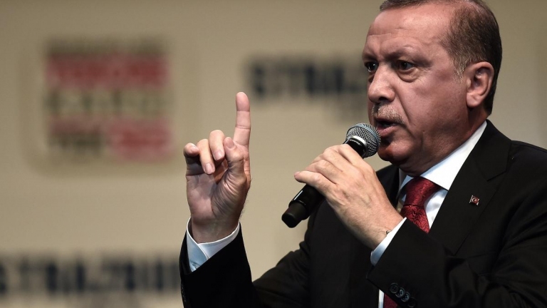 أردوغان يتوعد بعملية عسكرية ضد 