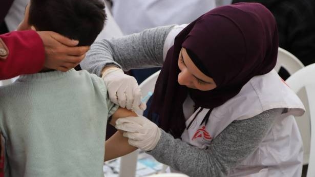 أطباء بلا حدود تناشد النظام السوري منحها ترخيص عمل في مناطقه