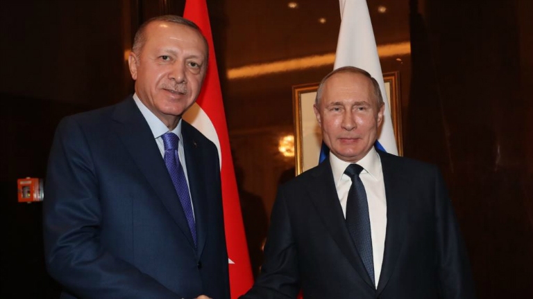 اتفاق أردوغان-بوتين… دوريات مشتركة و ممرات آمنة في M4