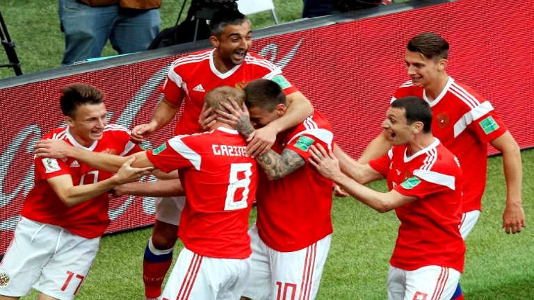 بعد الخروج من المونديال..طبيب المنتخب الروسي يعترف بتعاطي مادة منشطة