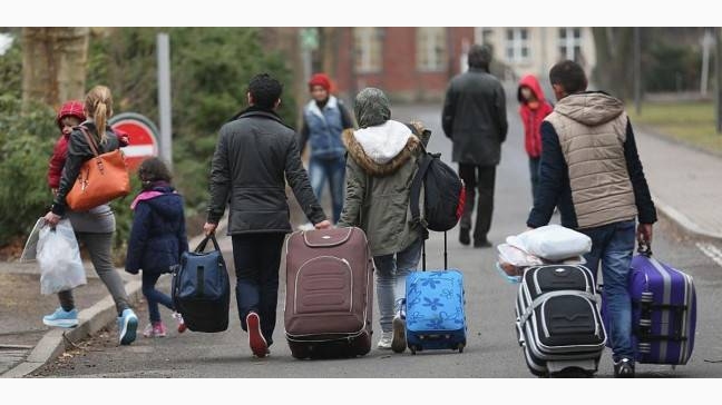 بعد سنوات من اللجوء … هل تتحقق دعواتُ ترحيل السوريين؟ 