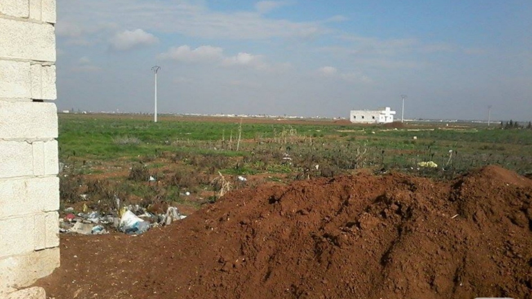 بيوت على الجبهات.. كيف يعيش سكانها؟