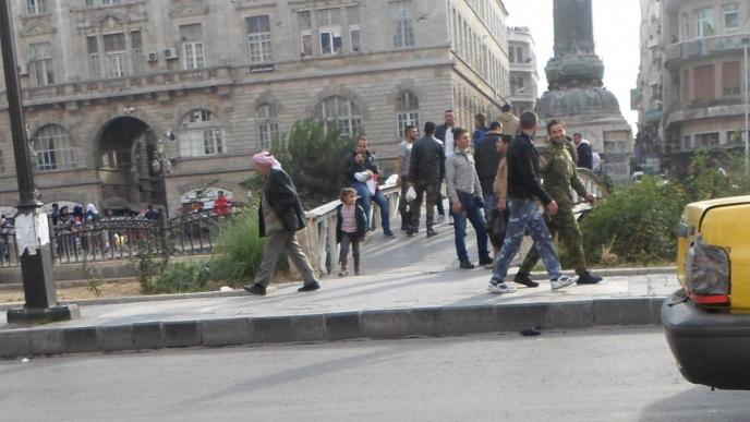 ضحايا بانفجارات وسقوط قذائف في دمشق وحمص وحلب