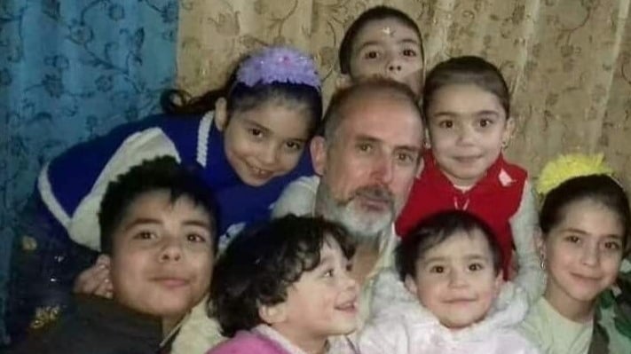 دمشق: بعد وفاة أطفالها السبعة...طلقها زوجها وتزوج مرة ثانية! (فيديو)