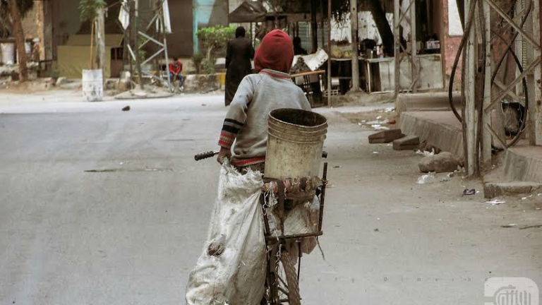 Douma: Children Selling Plastic to Secure Food
