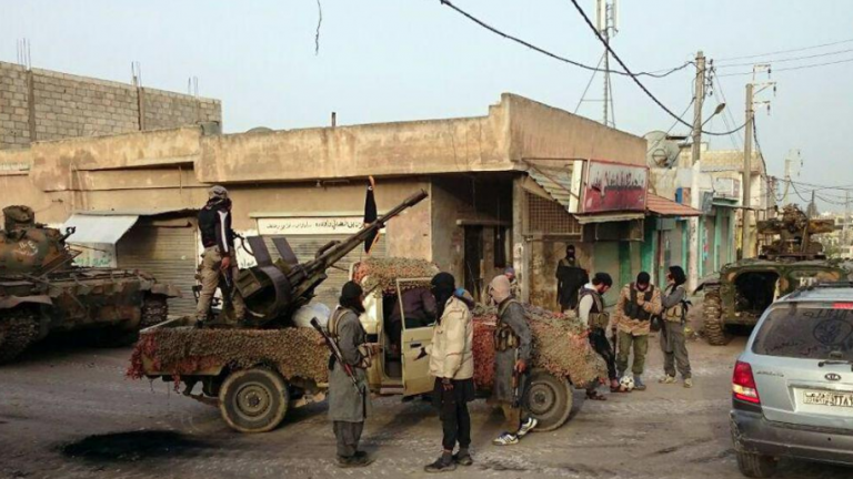 درعا.. فصيل مناصر لداعش يدعو المحاميين لـ 