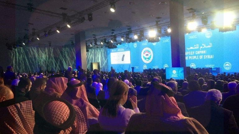 دي ميستورا يعلِّق مشاركته بسوتشي لحين حل إشكال 