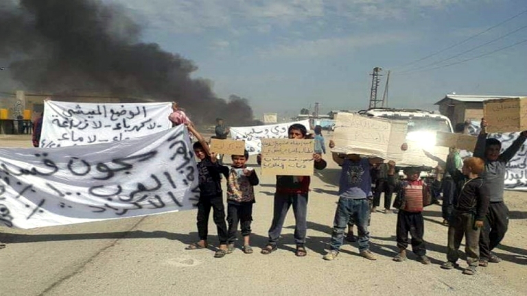 دير الزور على فوهة بركان.. مصير مجهول واحتجاجات مستمرة!
