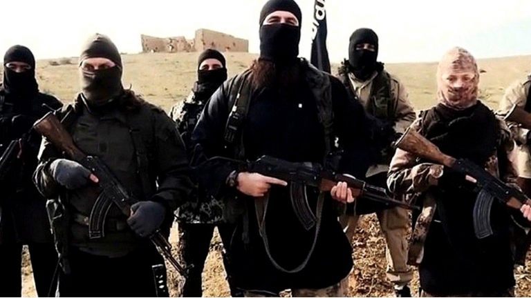 دير الزور تستقبل قيادات وتودع فارِّين من 