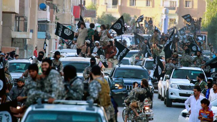 FBI يتعقب 150 أمريكياً سافروا إلى سوريا