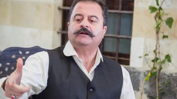 فنانون سوريون يطالبون بالانقلاب على زهير رمضان