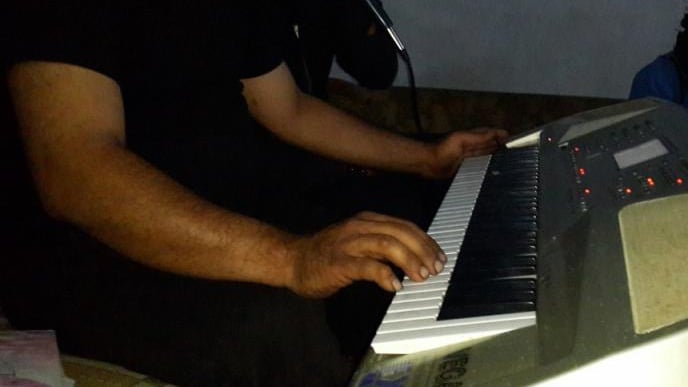 ‘FREE’ SINGER WITH THE FREE SYRIAN ARMY
