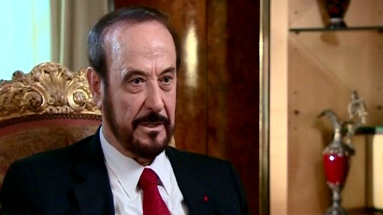 لماذا لا يقاضي السوريون في أوروبا رفعت الأسد؟