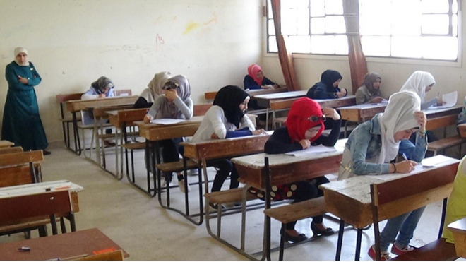 في دمشق: الطلبة يشترون 