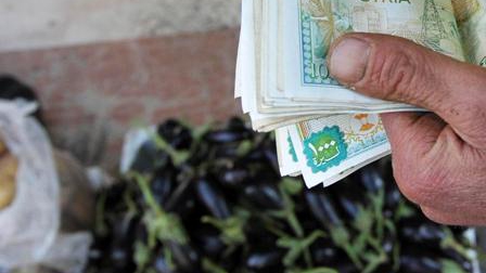 في دمشق من نجا من البطالة أحرقته الأسعار 